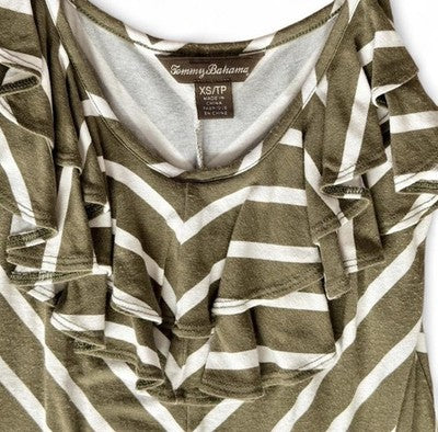 Tommy Bahama Camiseta sin mangas con volantes XS Verde Oliva Rayas Blancas Cami Escote en V
