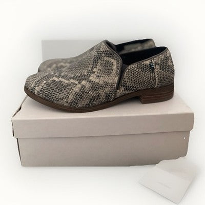 Botines bajos Shaye de TOMS, talla 8 para mujer, con estampado de piel de serpiente, sin cierre